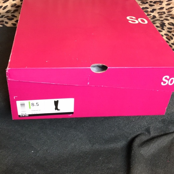 Black SO heeled knee boots new in box - Picture 4 of 7